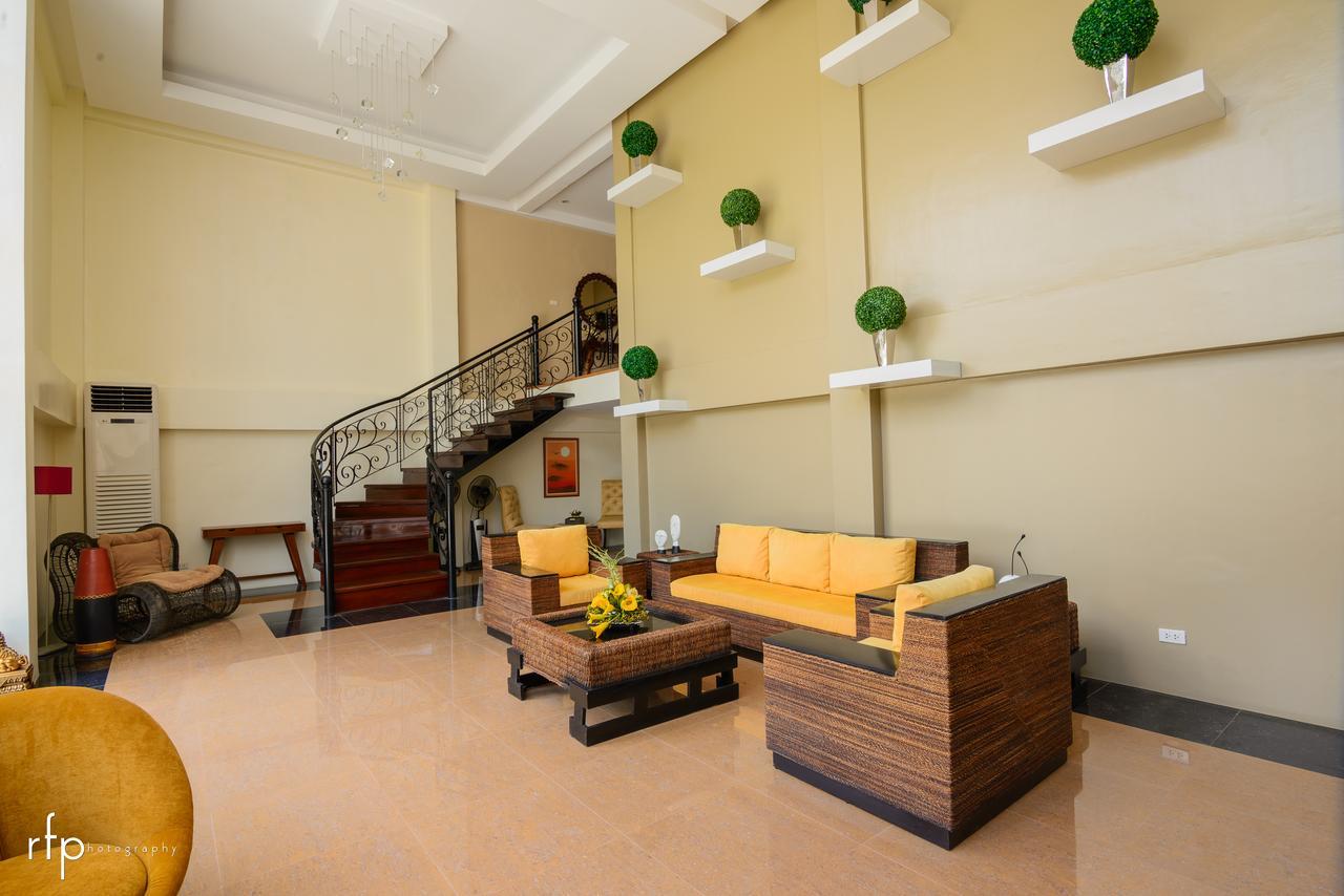 Balai Carmela Hotel Tuguegarao City Exterior photo