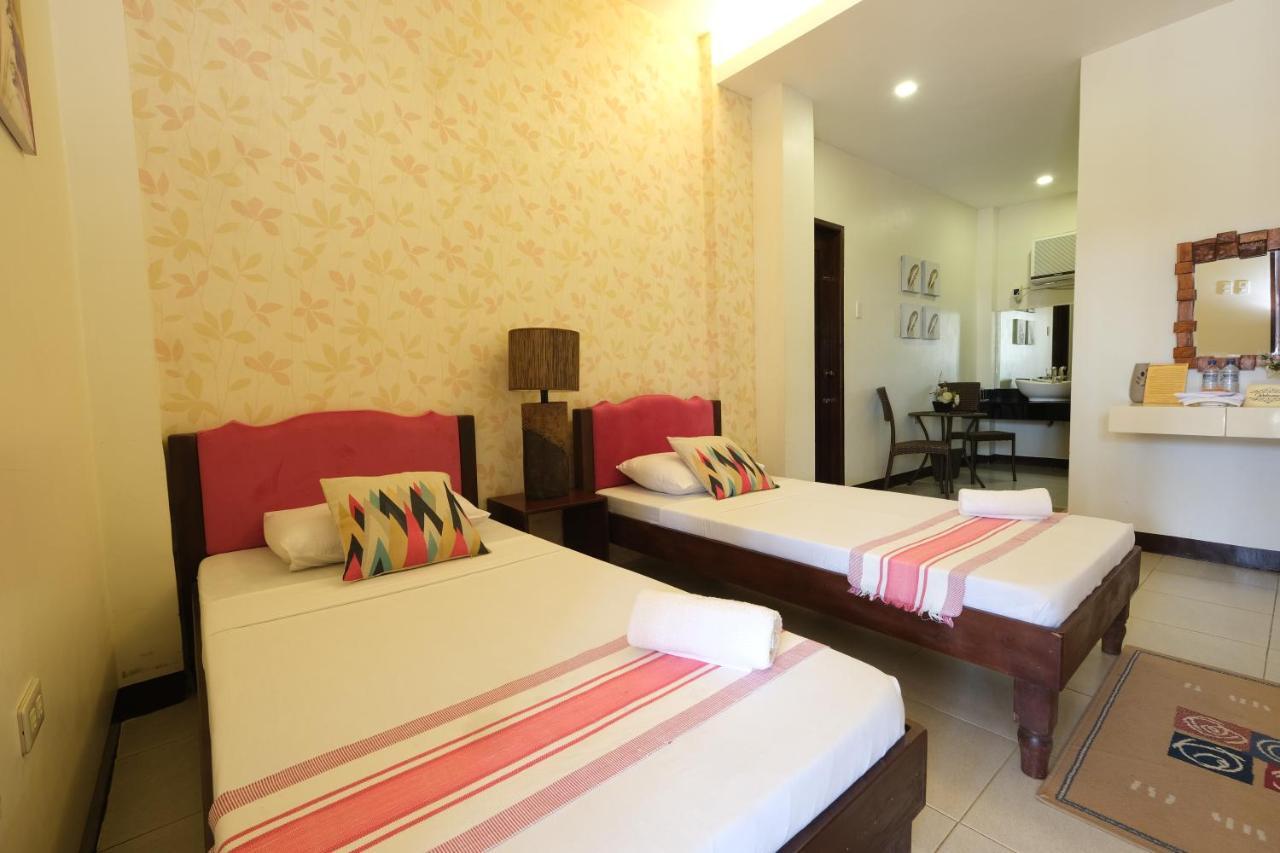 Balai Carmela Hotel Tuguegarao City Exterior photo